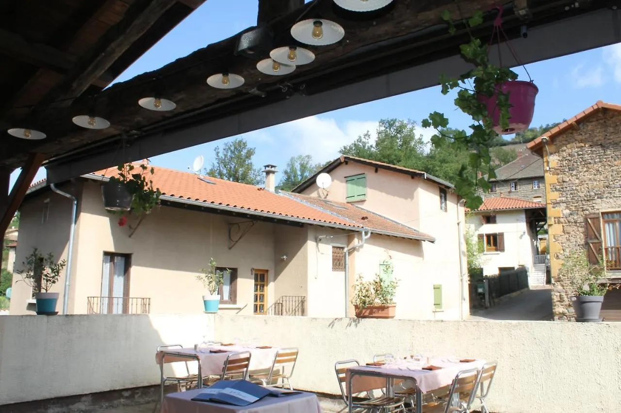 Hôtel Restaurant Le Saint Clément Saint-Clement-sur-Valsonne