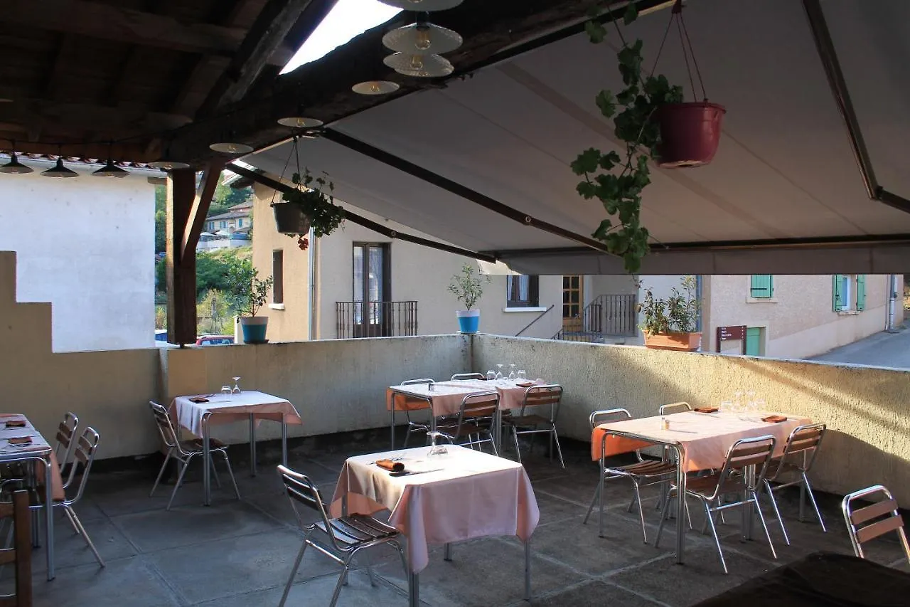Hôtel Restaurant Le Saint Clément 2*, Saint-Clement-sur-Valsonne